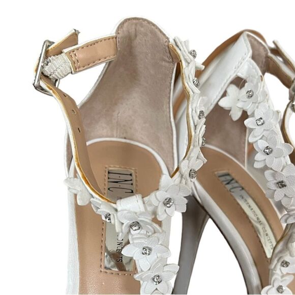 NWT! INC | Rosiee 3D Floral White Bridal Shoes (5M) - Picture 10 of 11